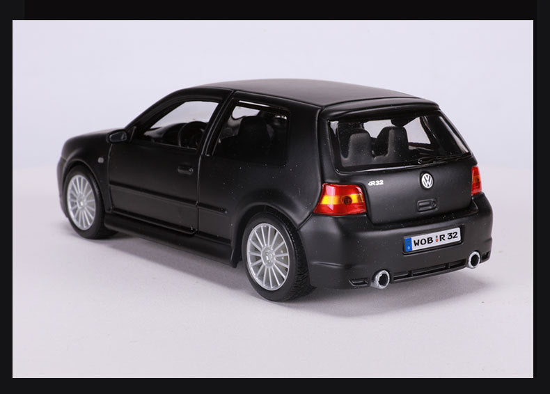 Volkswagen Golf R32 Model