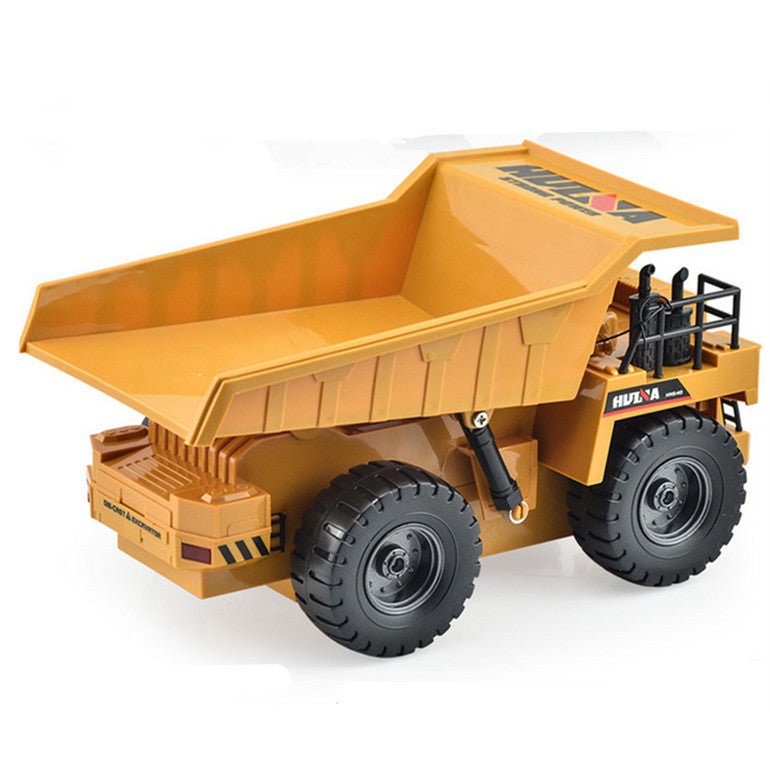 Working dump truck